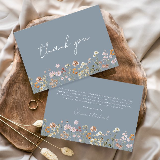 Dusty Blue Wildblume Baby in Bloom Baby Shower Dankeskarte (Von Creator hochgeladen)