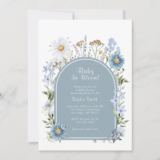 Dusty Blue Wildblume Baby in Bloom Baby Shower Einladung (Vorderseite)