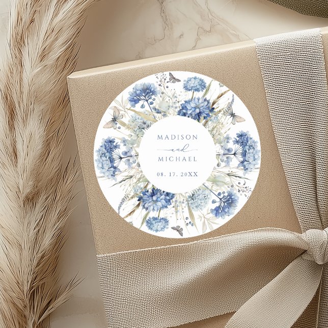 Dusty Blue Wildblume Floral Boho Wedding Runder Aufkleber (Von Creator hochgeladen)