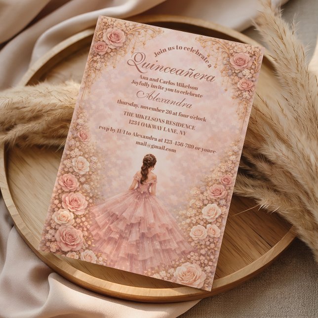 Dusty Blush Rose Garden Quinceañera Einladung (Von Creator hochgeladen)