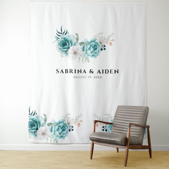 Dusty Emerald Green White Floral Wedding Wandteppich (Beispiel)