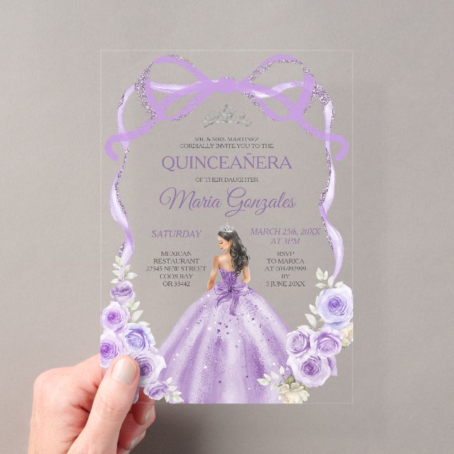 Dusty Lila Floral Bow Ribbon Silver Mis Quince Acryleinladungen (Insitu (Handheld))