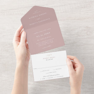 Dusty Mauve Rose Hochzeit in einer Einladung