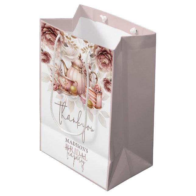 Dusty Pink Bridal High Tee Party Custom Mittlere Geschenktüte (Vorderseite Schrägansicht)