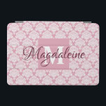 Dusty Rose Damask iPad Abdeckung mit Monogramm und iPad Mini Hülle<br><div class="desc">Dieses schöne iPad Gehäuse zeichnet sich durch ein klassisches,  weißes Damast-Muster auf einem staubigen Hintergrund aus Rose aus. Das Design ist personalisiert mit einem Monogramm Anfangsbuchstaben sowie einem anpassbaren Namen. Ideal für Arbeit oder Schule,  oder jede Frau,  die ein hübsches weibliches Gehäuse mit einem schlichten und eleganten Design will.</div>