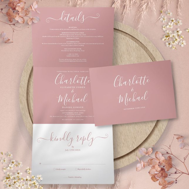 Dusty Rose Elegante Script Monogram Wedding Dreifach Gefaltete Einladung (Dusty Rose Elegant Script Monogram Wedding Tri-Fold Invitation)