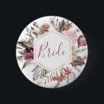 Dusty Rose Mutter des Bride Button<br><div class="desc">Dieses zeitlose, romantische Design besticht durch einen Blumenstrauß mit sanften Farben und botanischen Akzenten. Alle Aspekte dieses Designs können bearbeitet werden (Schriftart, Textgröße oder Blumenakzente werden verschoben/entfernt), um Ihren Bedürfnissen gerecht zu werden. Bitte kontaktieren Sie mich, wenn Sie Hilfe bei diesem Design benötigen</div>