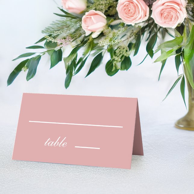 Dusty Rose Simple Pink White Calligraphy Wedding Platzkarte (Von Creator hochgeladen)