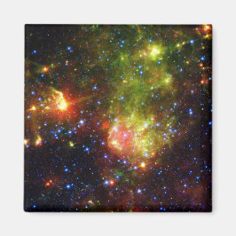 Dusty Tod eines großen Sterns der NASA Magnet