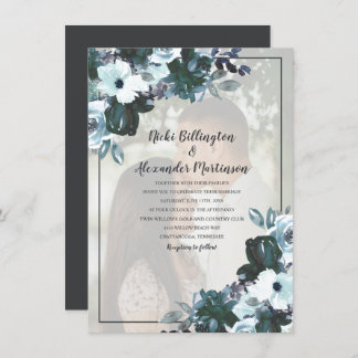 Dusty Twilight Blue Floral Wedding Foto Einladung