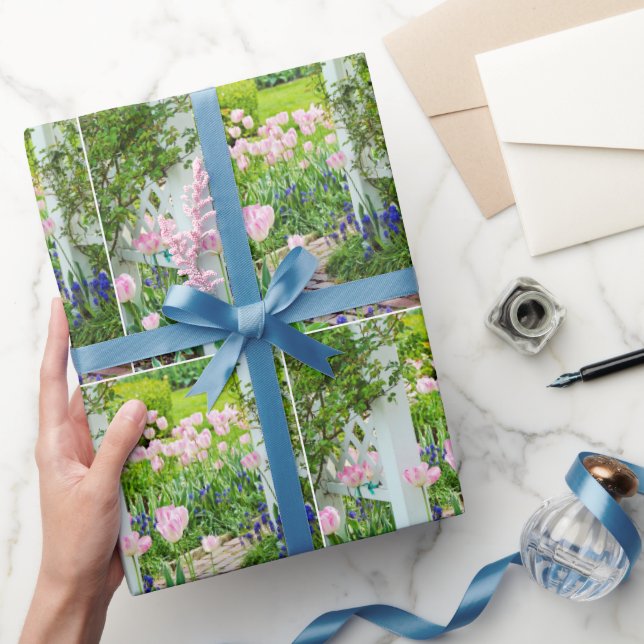 Dutch Tulip Garden Trellis Geschenkpapier (Schenken)