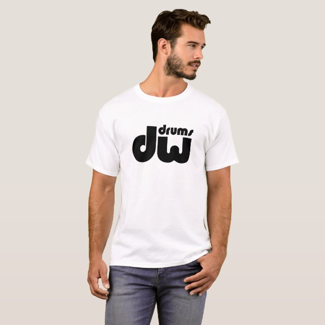 DW bat du tambour du T-shirt (Devant entier)