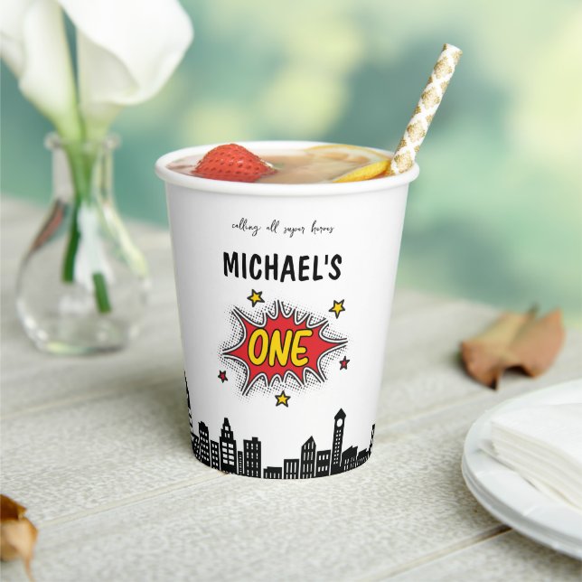 Dynamic Superhero 1. Geburtstag Pappbecher (In Situ)