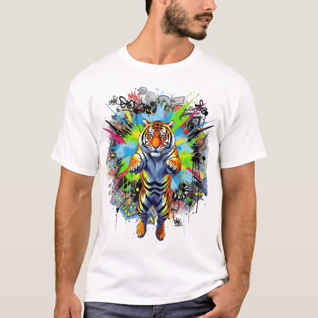 Dynamic Tiger Illustration with Vibrant Graffiti A T-Shirt (Vorderseite)