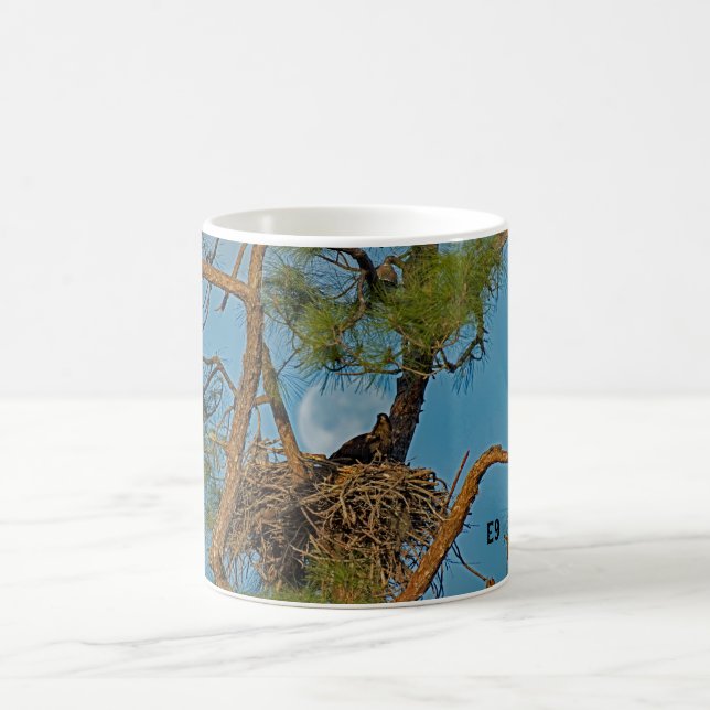 E9 und der Mond Kaffeetasse (Mittel)