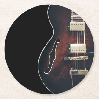 E-Gitarre auf Schwarz Runder Pappuntersetzer