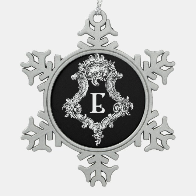 E Monogramm Erstmaliges Ornament (Vorderseite)
