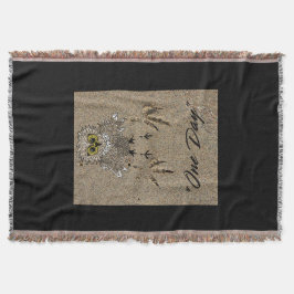 Eagle Baby & Footprints im Sand "One Day" Decke