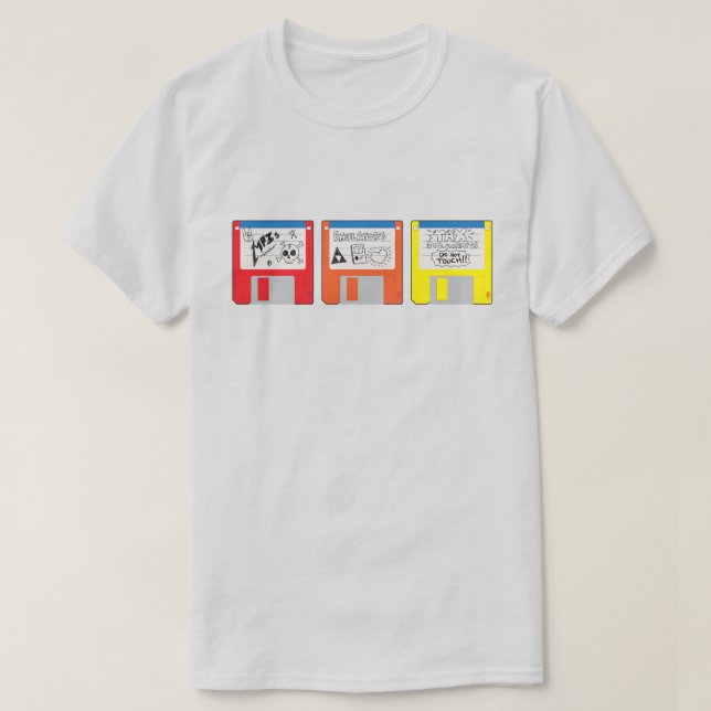 Early 2000s Retro Media Floppy Disks T-Shirt (Design vorne)