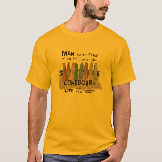 Early Man Surfing Spaß mit Langboard T-Shirt (Vorderseite)
