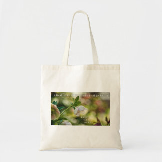 Earthlight and Healing Japanese Flowers and Poetry Tragetasche
