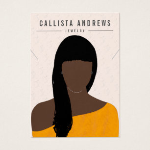 Earthy Boho Black Hair Girl portant la carte de co