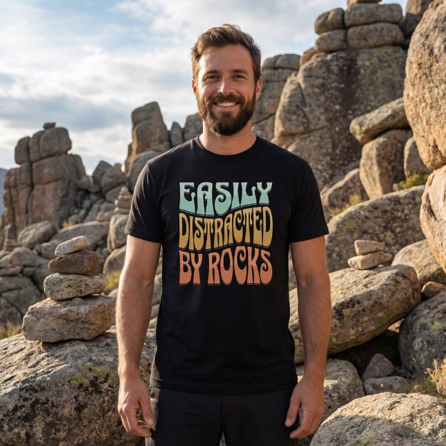 "Easily Distracted By Rocks" Funny | Geologist T-Shirt (Von Creator hochgeladen)