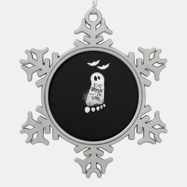 Eat Drink And Be Scary Trendy Graphic Schneeflocken Zinn-Ornament (Vorderseite)