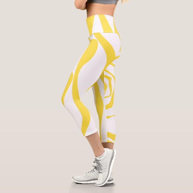 EBB und Flow 4 in Lemon Gelb und Weiß Capri Leggings (Links)