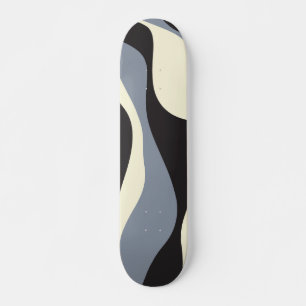 EBB und Flow 4 in Schwarz, Grau und Creme Skateboard
