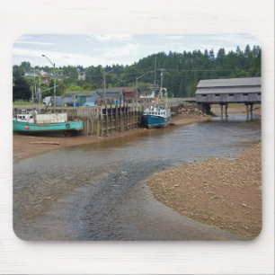 Ebbe in der Bay of Fundy in St. Martins, Neu Mousepad