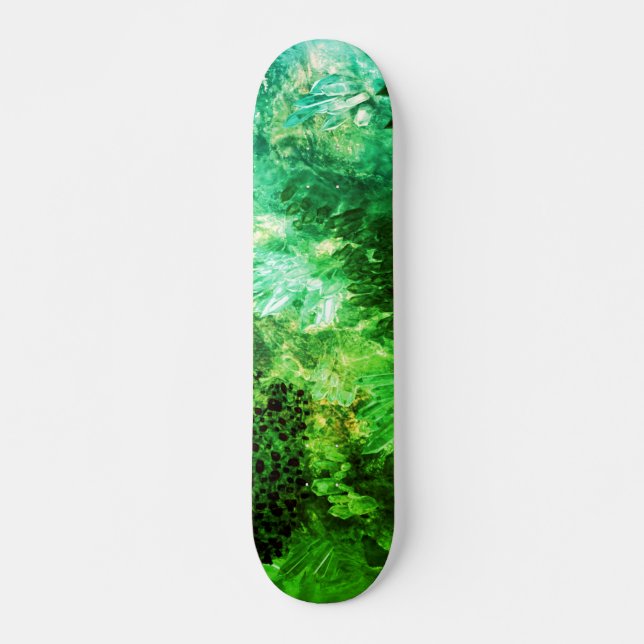 Ebenen grüner Kristalle Skateboard (Vorne)