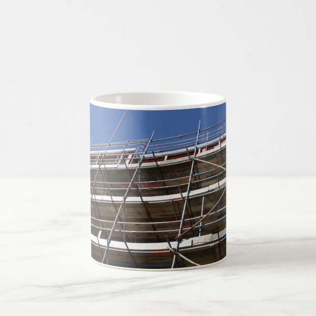 Échafaudage sur une tasse (Centre)