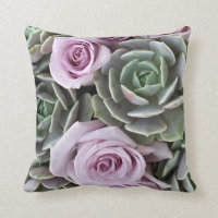 Echeverias und Rosen pillow durch Debra-Lee