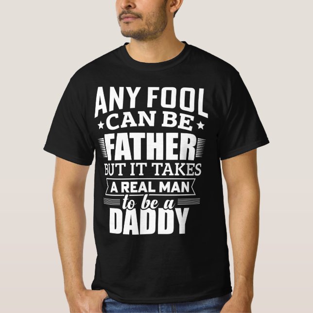 Echte Männer sind Vater - Vaterschaftsangebot T-Shirt (Vorderseite)