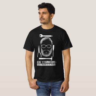Echte Techniker haben einen Bart und eine Brille T-Shirt