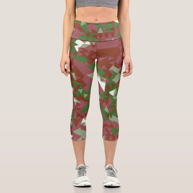 Eclectic Mod Retro Geometric Christmas Pattern Capri Leggings (Vorderseite)