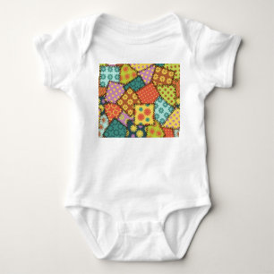 Eclectic Patchwork: Diverse Muster Mix Baby Strampler