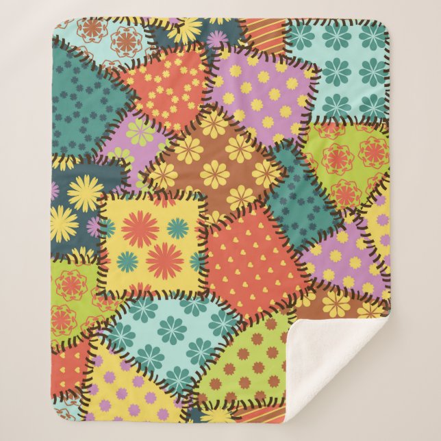 Eclectic Patchwork: Diverse Muster Mix Sherpadecke (Vorderseite)