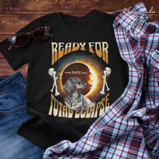 Eclipse 2024 bearbeitbares Datum Niedlicher Hund V T-Shirt (Von Creator hochgeladen)