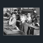 Ecole Paris - 1956 - Robert Doisneau Postkarte<br><div class="desc">Ecole Paris - 1956 - Robert Doisneau</div>
