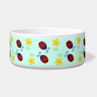 Écuelle La petite coccinelle rouge choie la cuvette