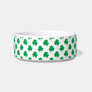 Écuelle Shamrocks verts sur la fête blanche de la Saint-Pa