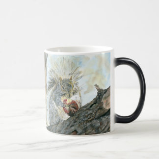 Écureuil avec Apple Morphing la tasse