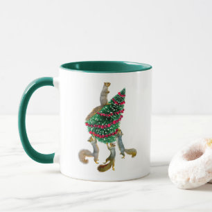 Écureuils portant de la Mug d'Arbre de Noël