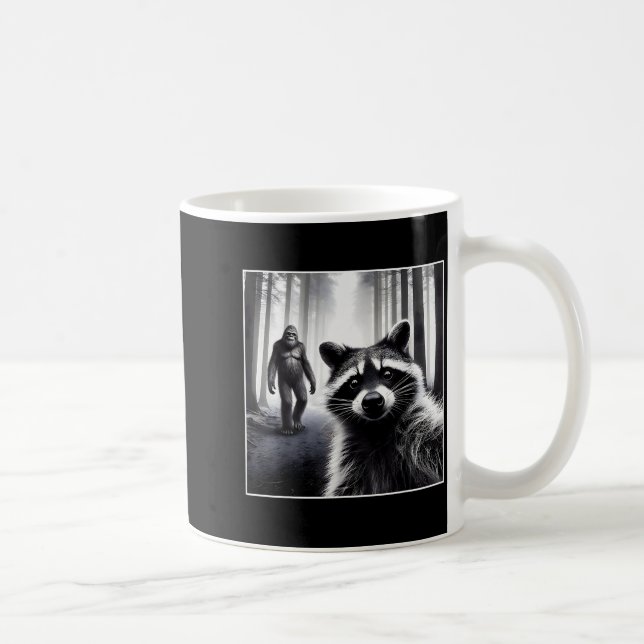 Ed Raccoon Selfie With Sasquatch Bigfoot Funny Rac Kaffeetasse (Rechts)