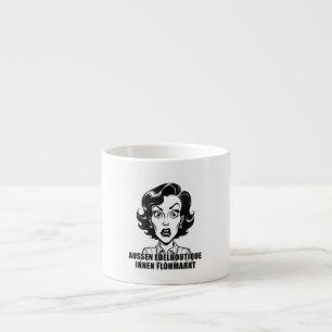 Edelboutique außen, innen Flohmarkt-Charakter Espressotasse