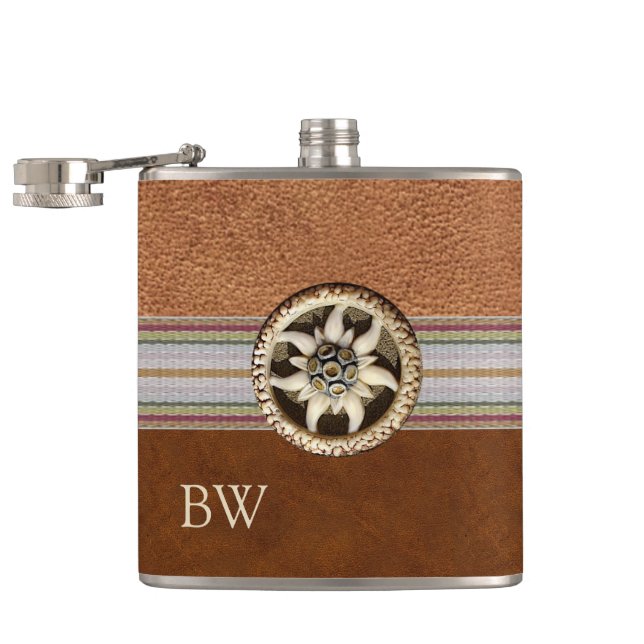 Edelweiss-Flasche mit Leder und Monogramm Flachmann (Geöffnet)