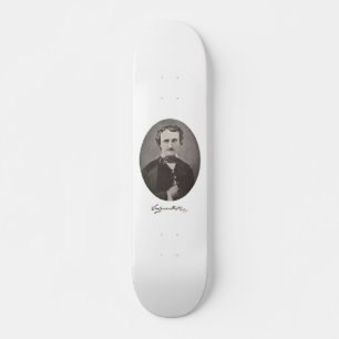 Edgar Allan Poe mit Signature Skateboard