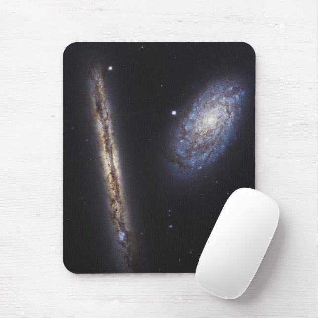 Edge-On Galaxy Ngc 4302 & Tilted Galaxy Ngc 4298 Mousepad (Mit Mouse)